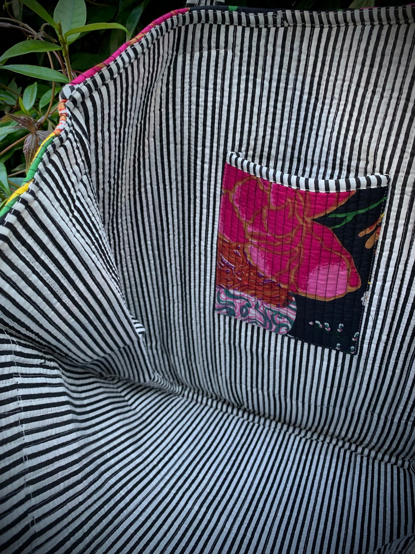 THE BLACK GOAN GARDEN TOTE