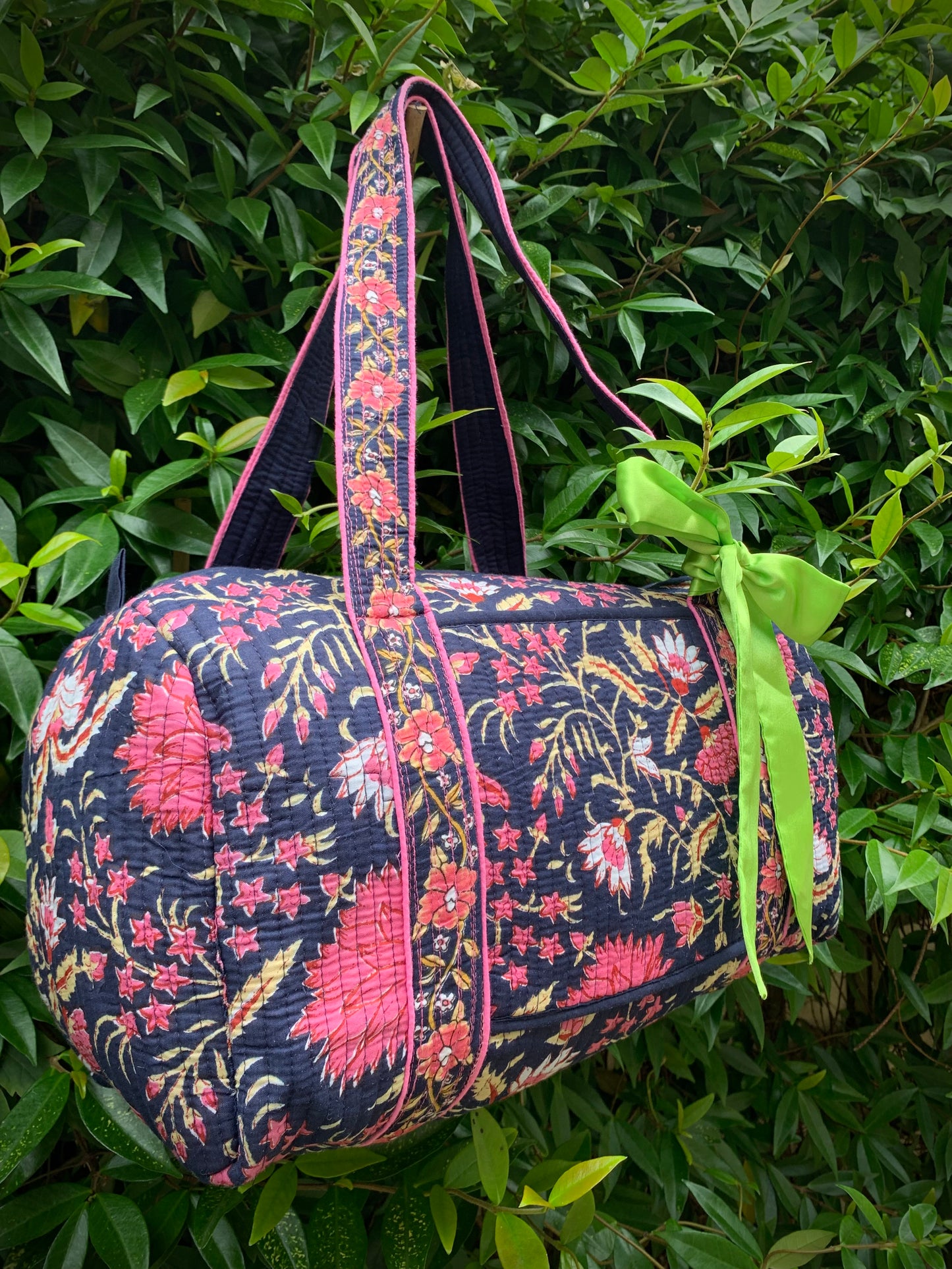 SMALL NAVY AND PINK DOLLY Front Pocket