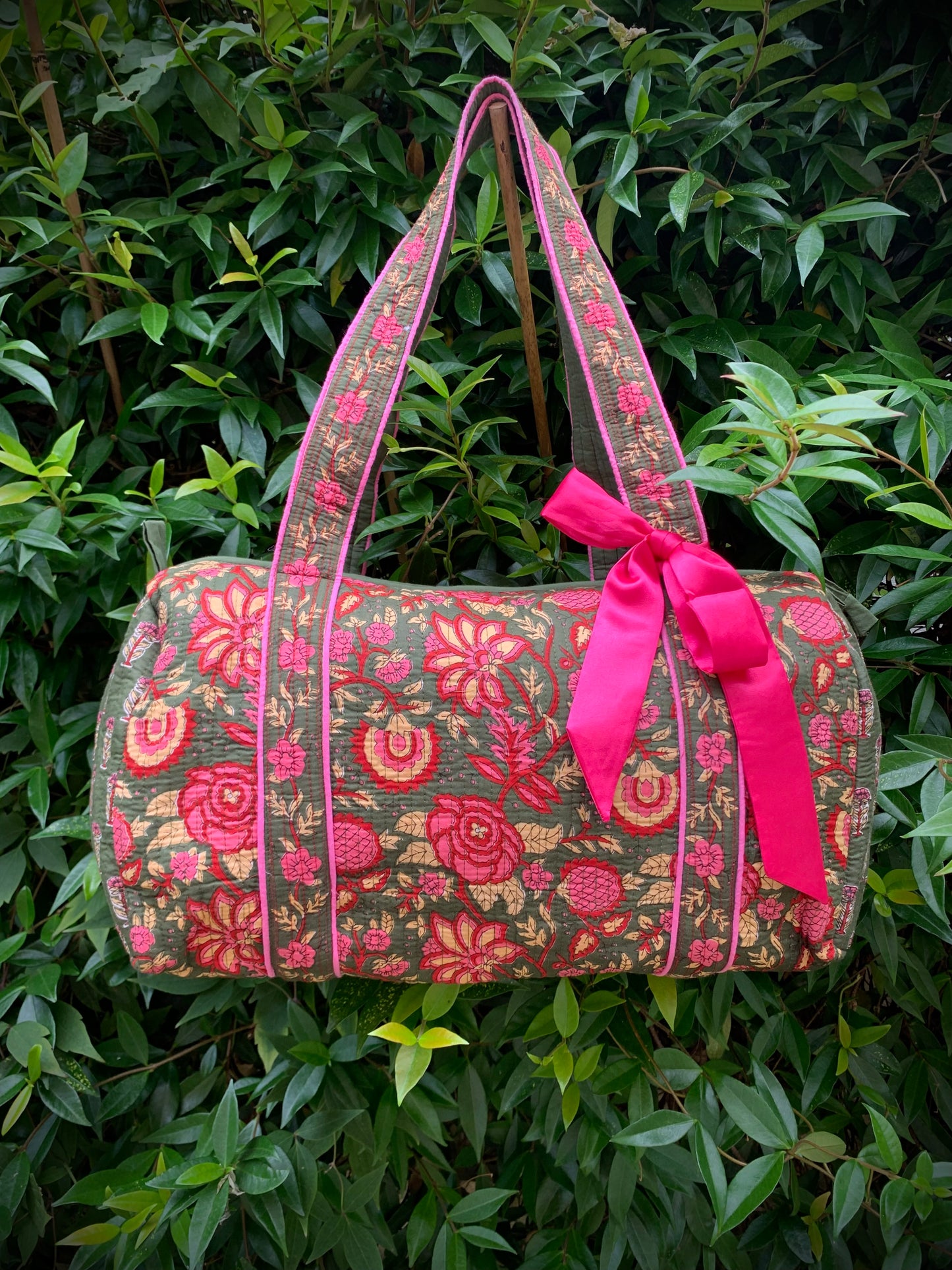 MEDIUM GREEN AND PINK DOLLY Back Pocket