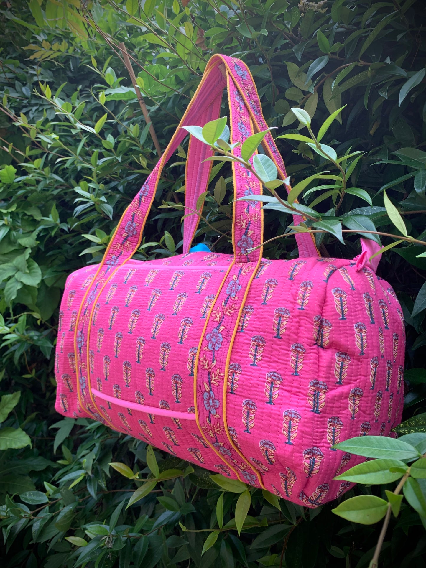 MEDIUM PINK AND BLUE DOLLY Back Pocket