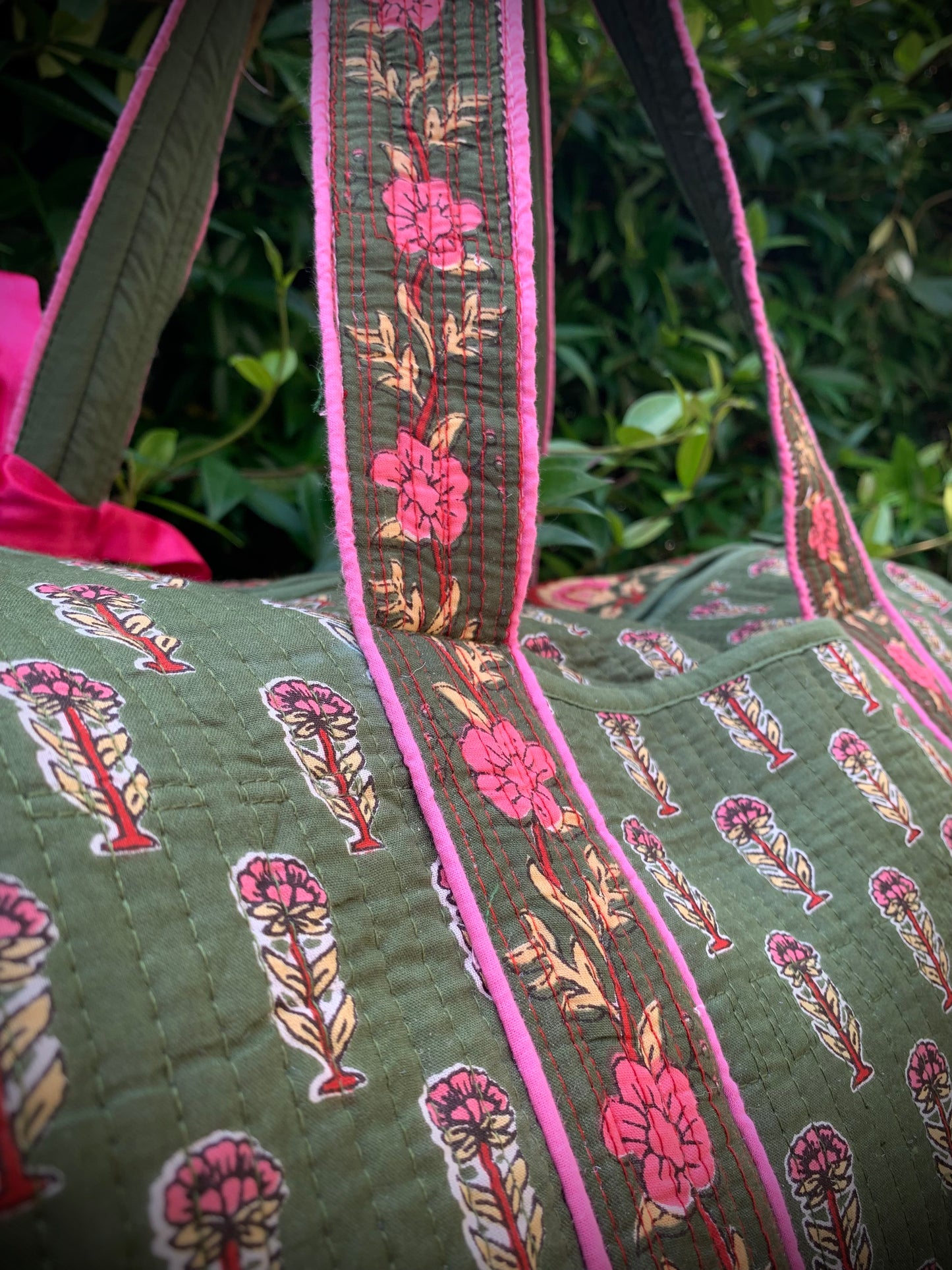 LARGE GREEN AND PINK DOLLY Back Pocket