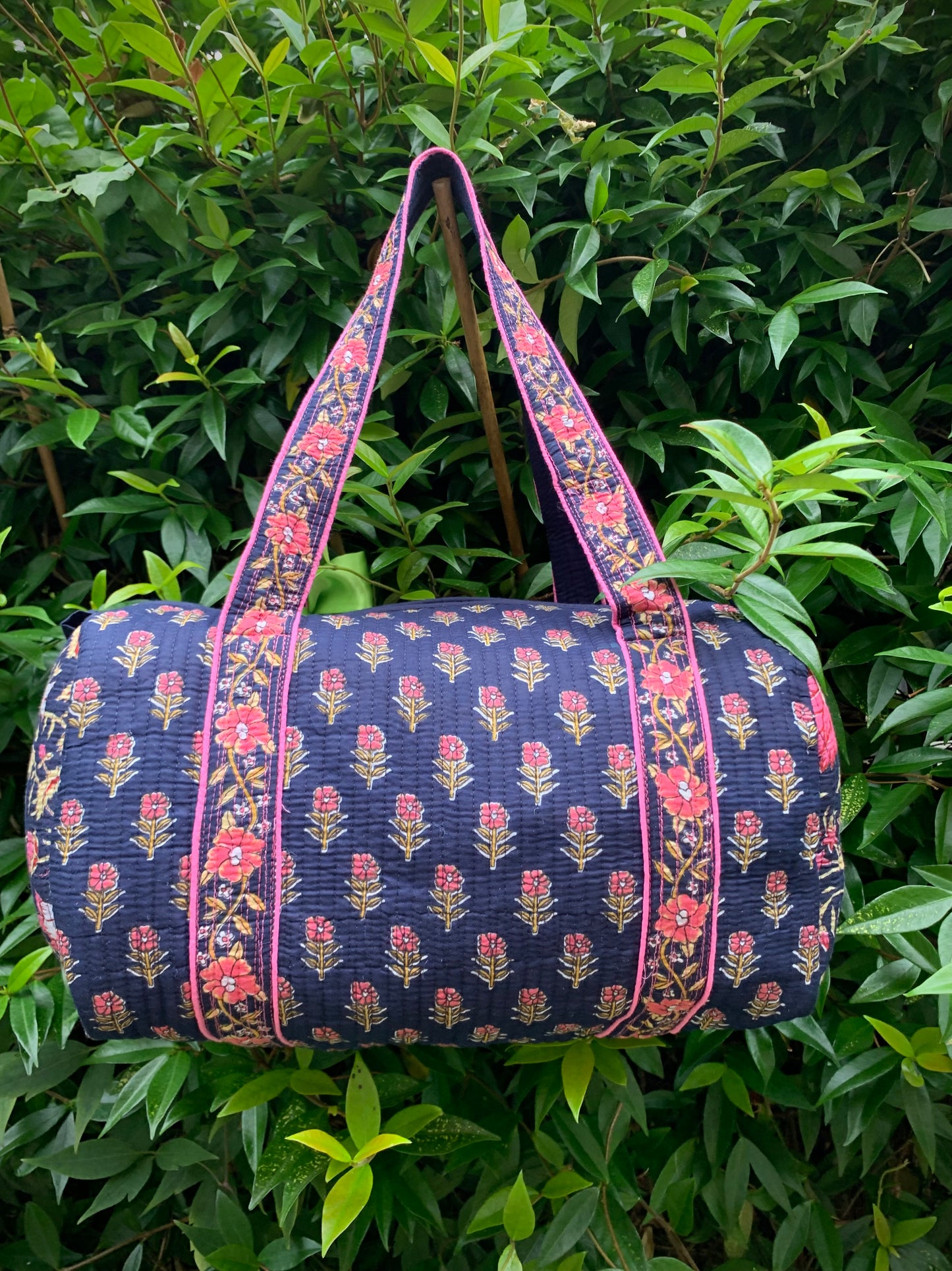 SMALL NAVY AND PINK DOLLY Front Pocket