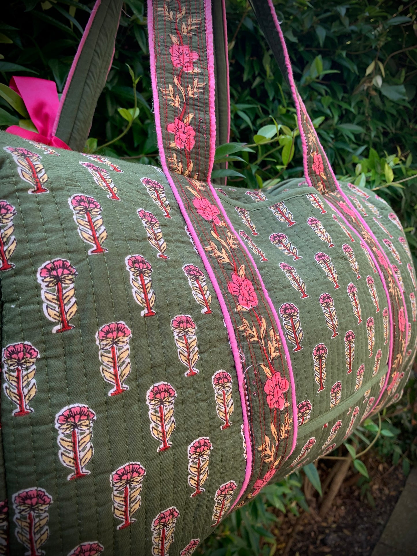 LARGE GREEN AND PINK DOLLY Back Pocket