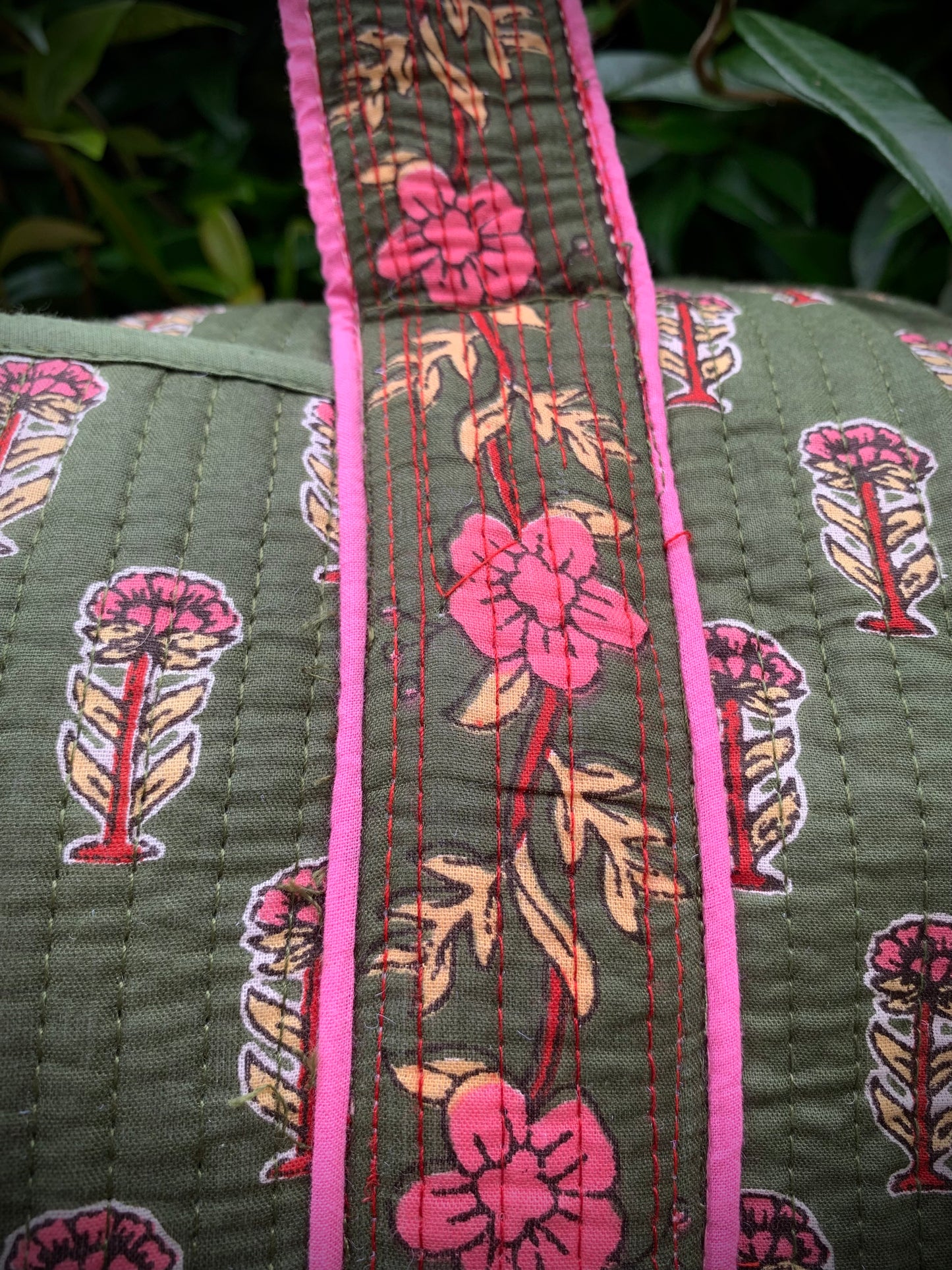 MEDIUM GREEN AND PINK DOLLY Back Pocket