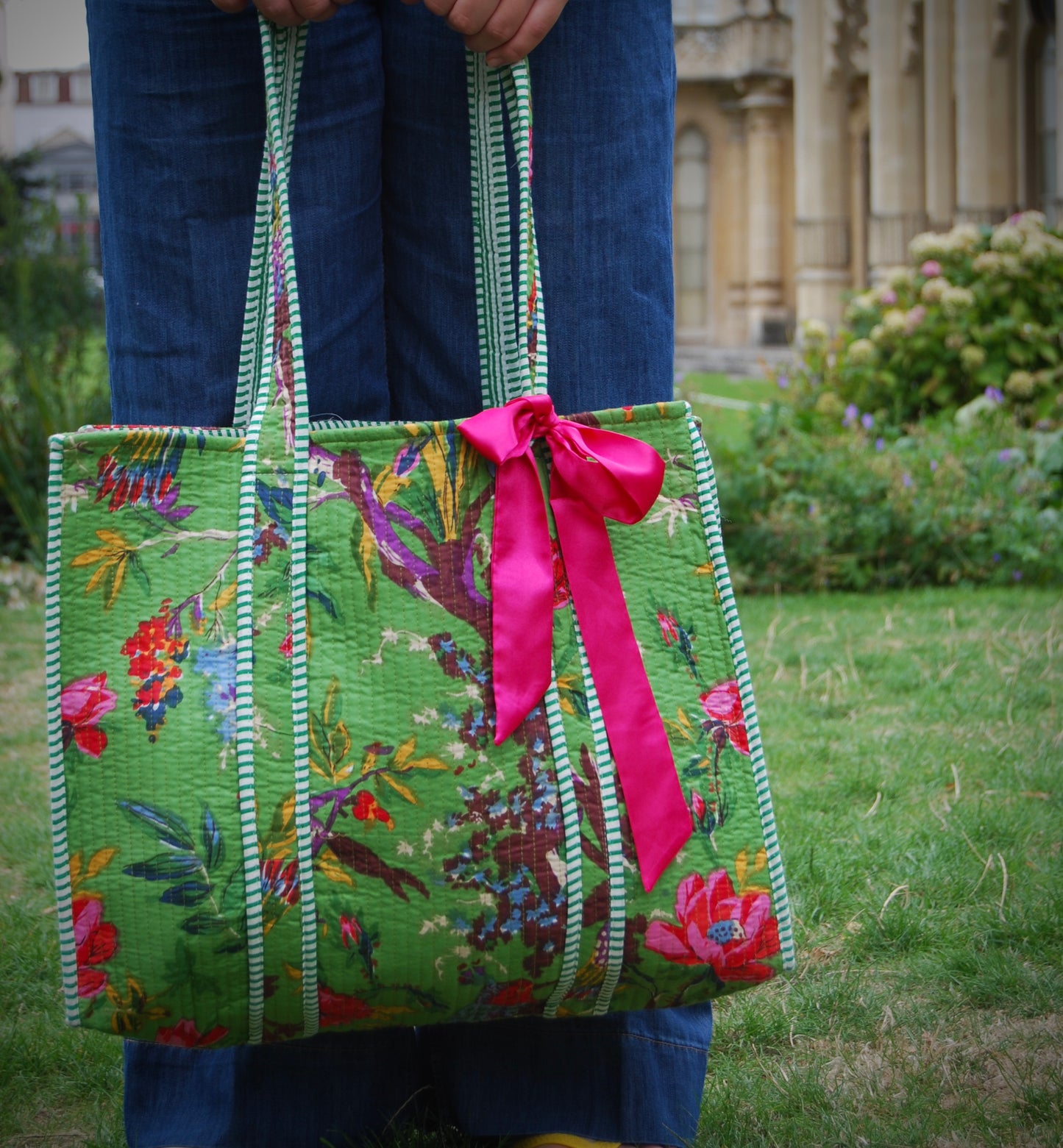 THE GREEN BIRDIE TOTE