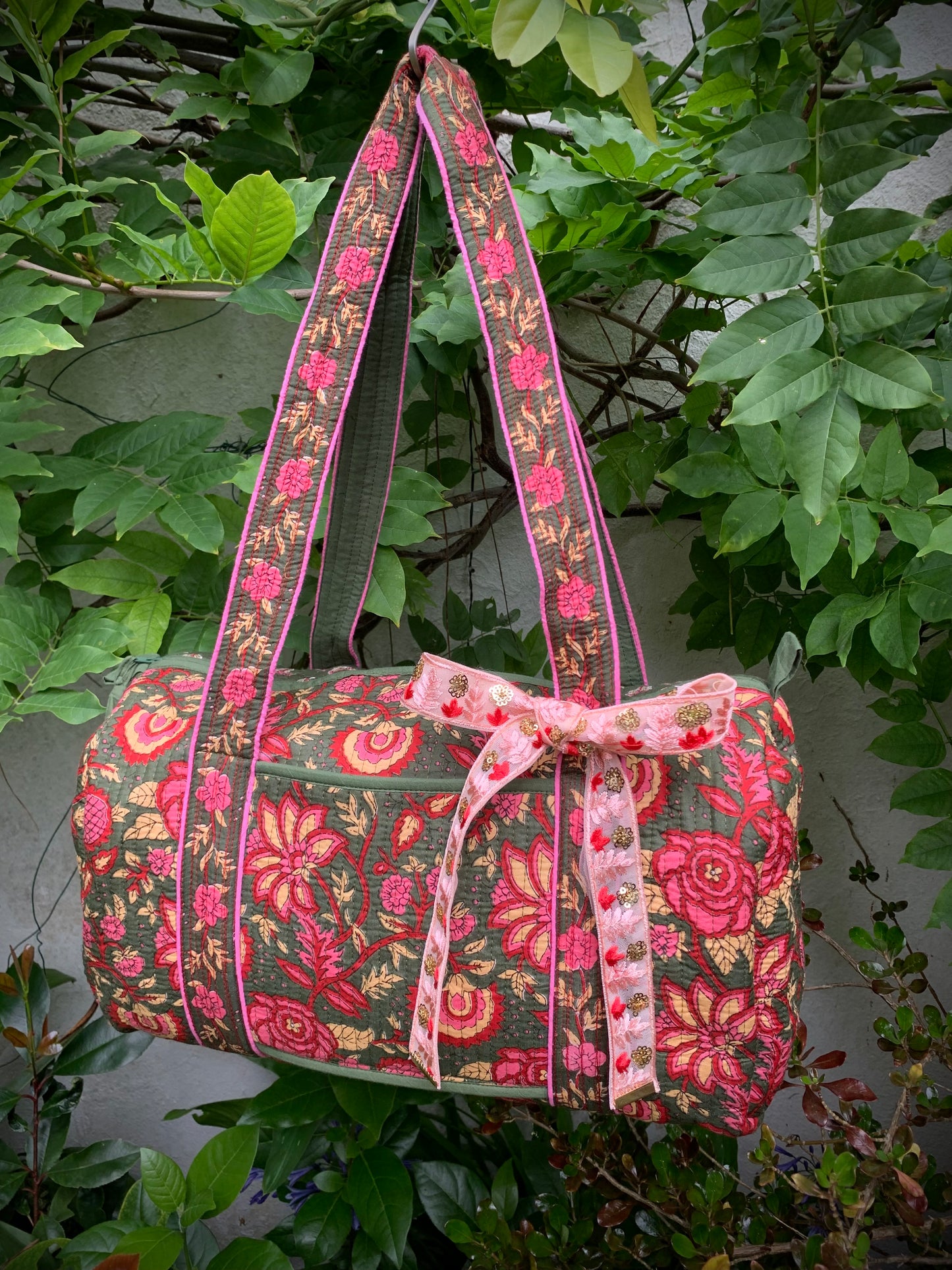 SMALL GREEN AND PINK DOLLY Front Pocket