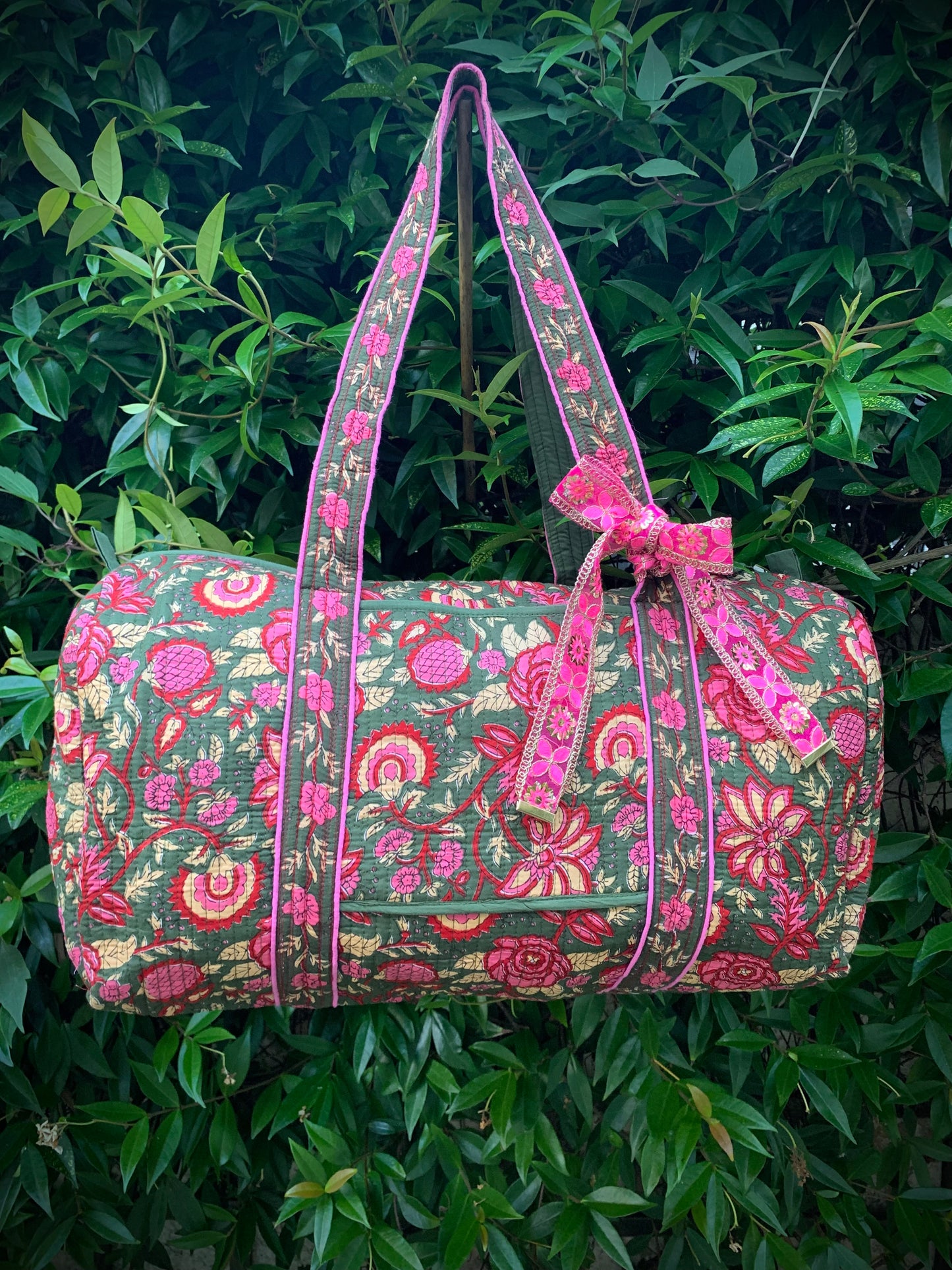 LARGE GREEN AND PINK DOLLY Front Pocket