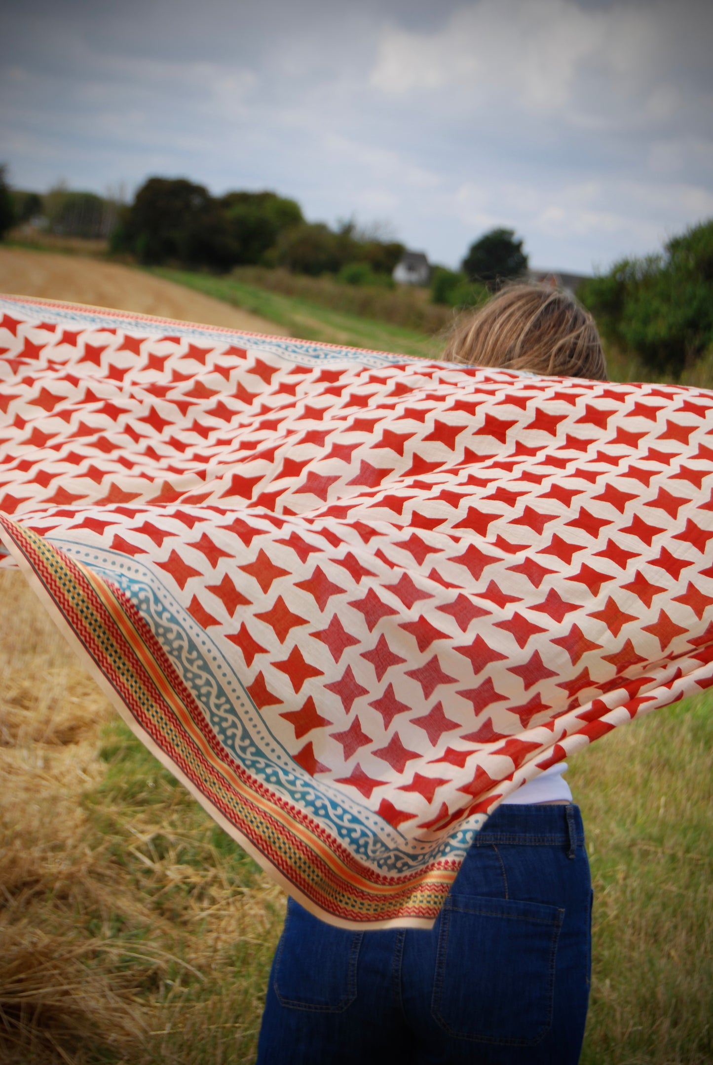 TARA RUBY PUSHKAR SCARF