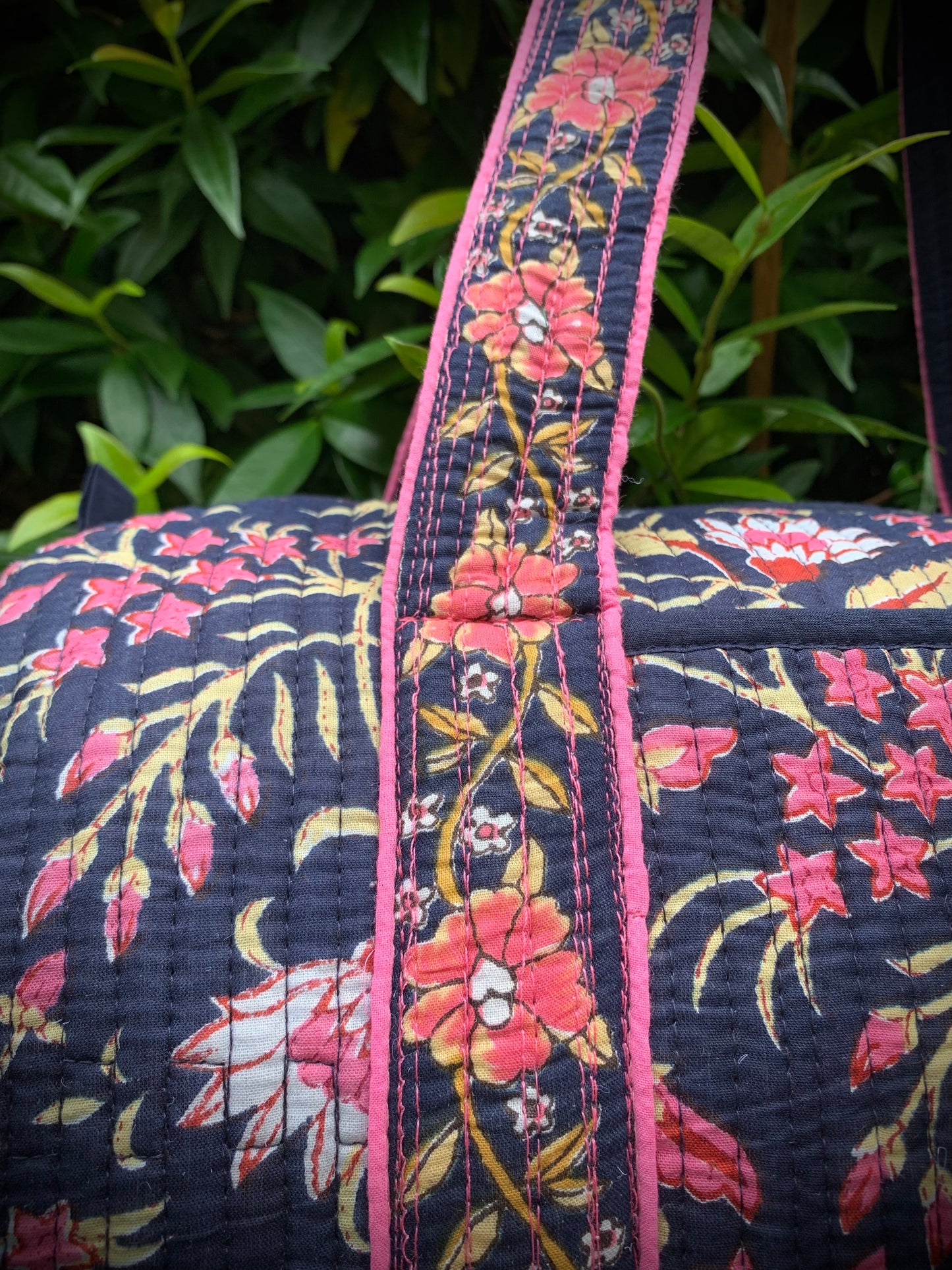 SMALL NAVY AND PINK DOLLY Front Pocket