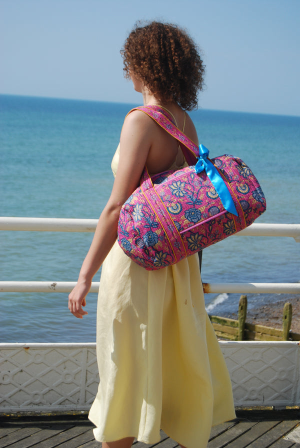 MEDIUM PINK AND BLUE DOLLY Front Pocket