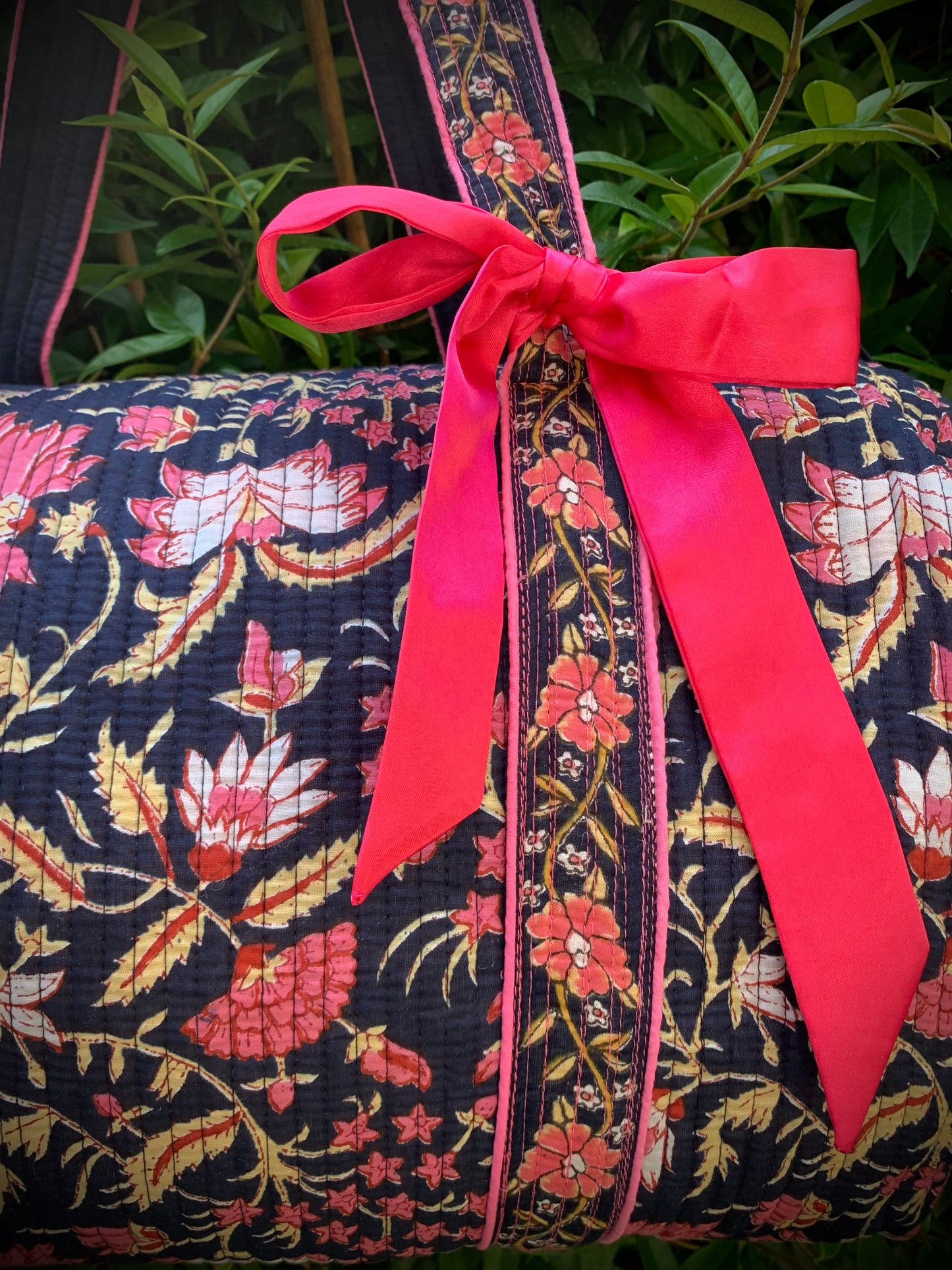 LARGE NAVY AND PINK DOLLY Back Pocket