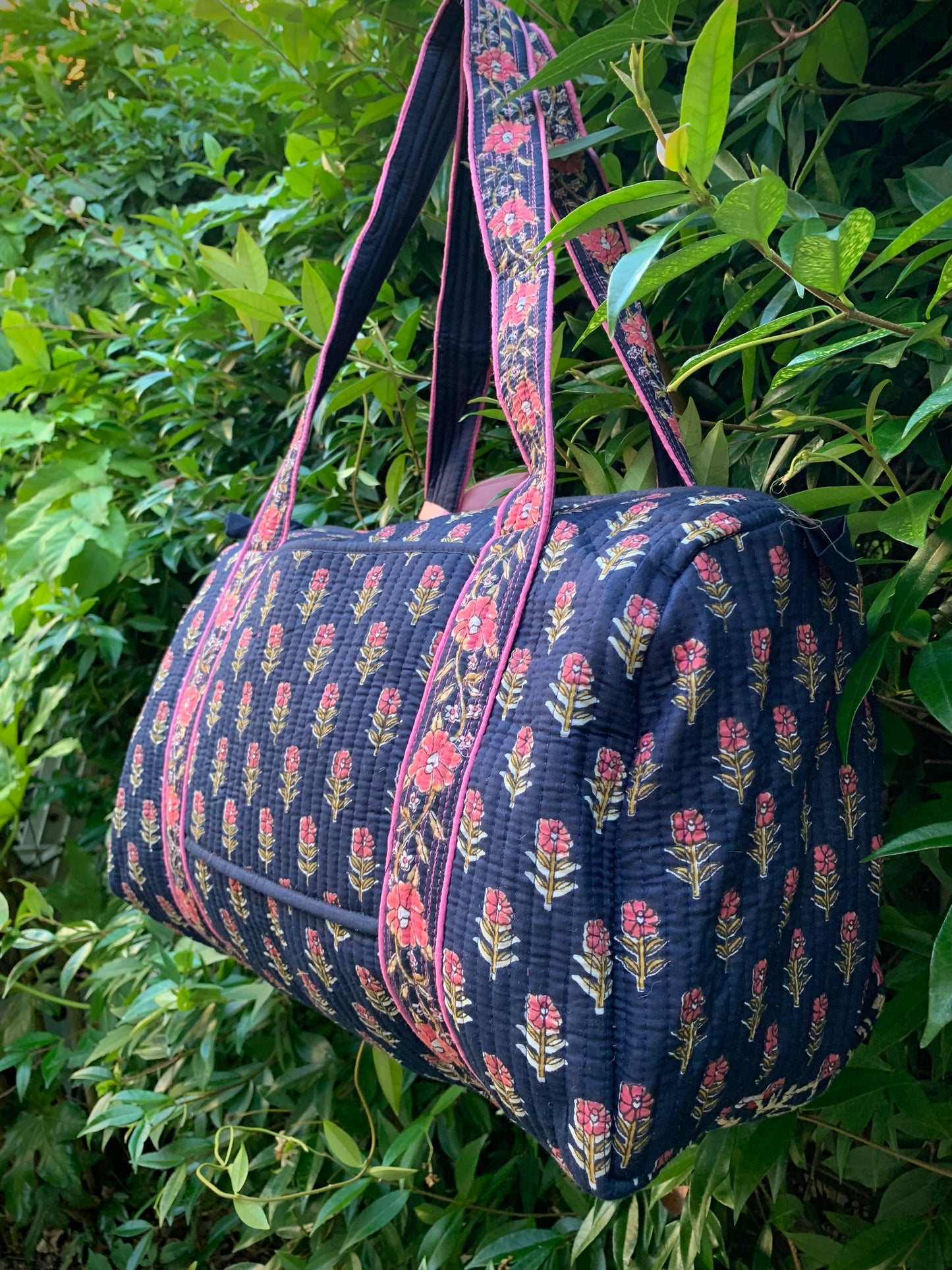 MEDIUM NAVY AND PINK DOLLY Back Pocket