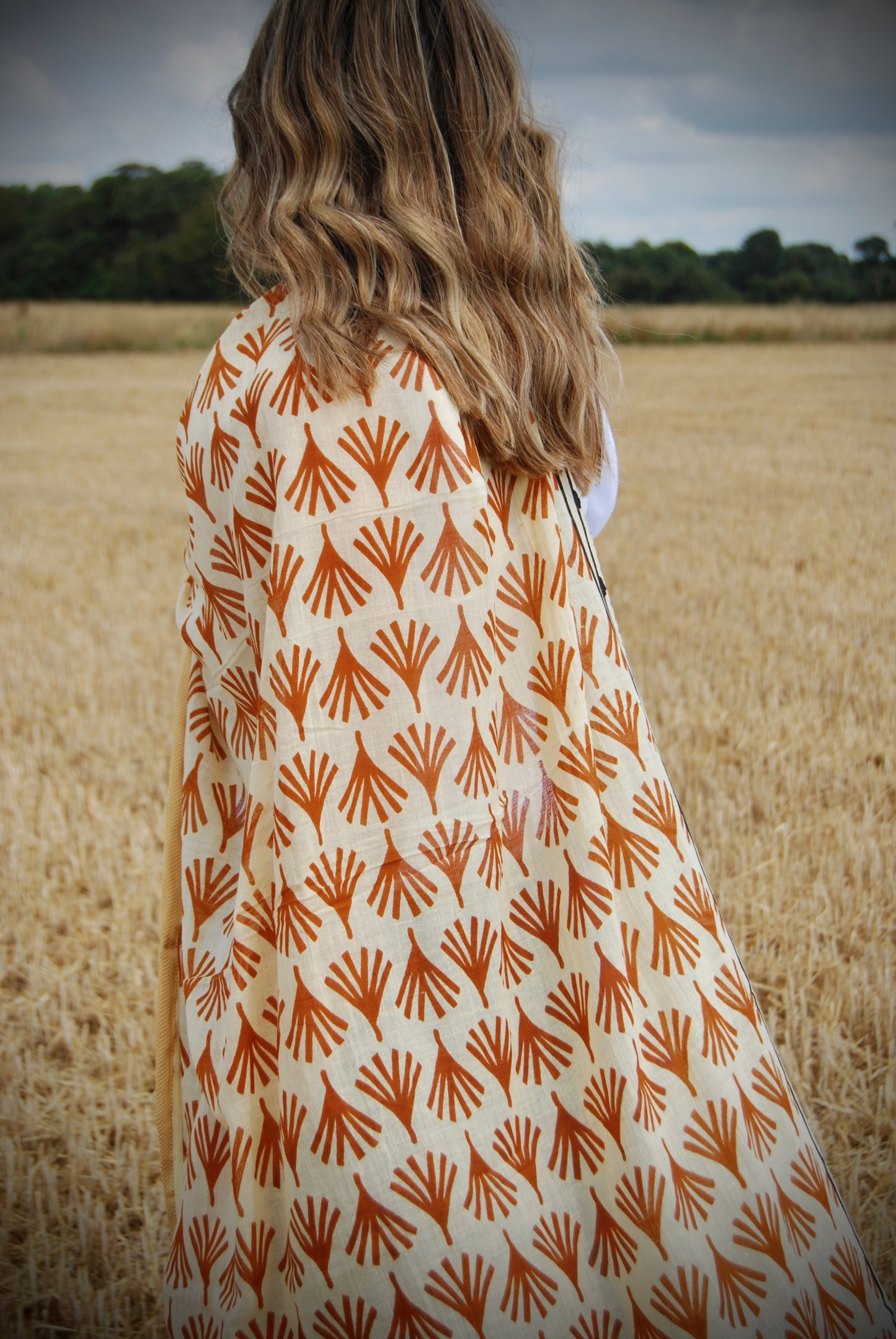 AMBER TIJAS PUSHKAR SCARF