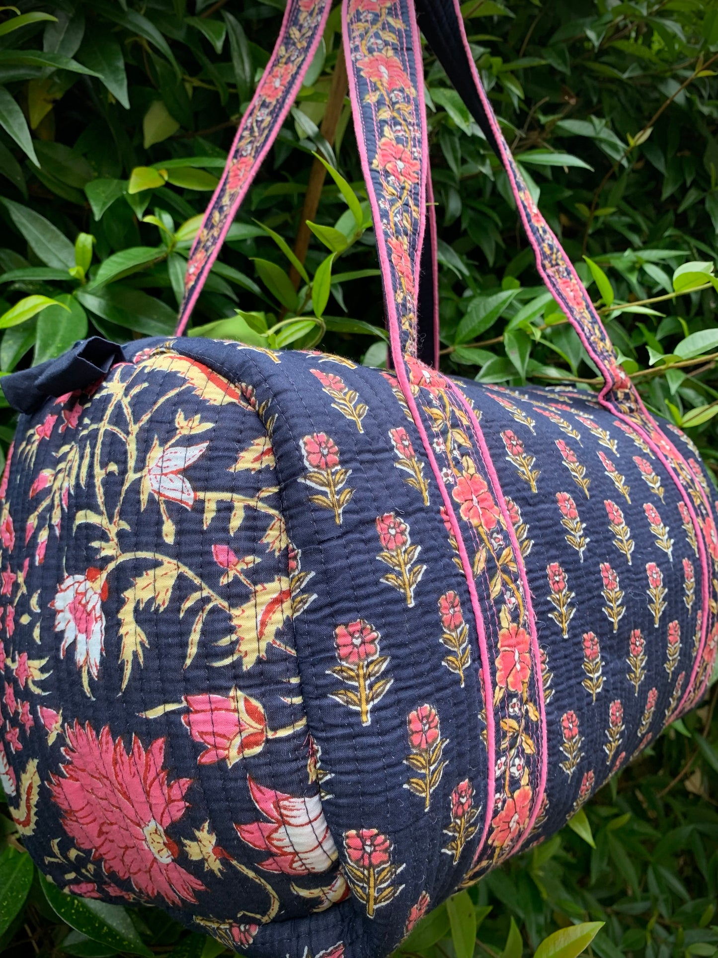 SMALL NAVY AND PINK DOLLY Front Pocket