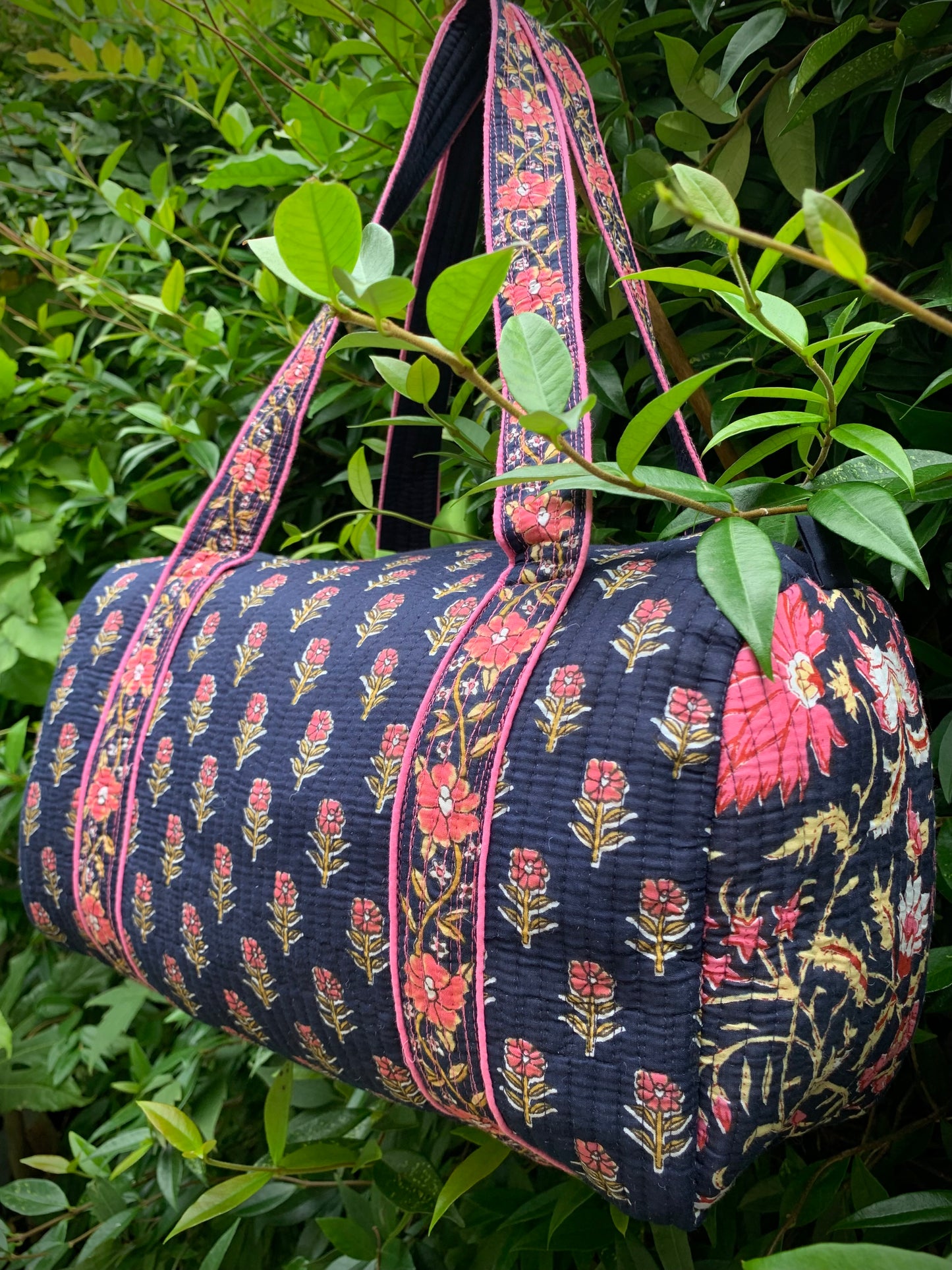 SMALL NAVY AND PINK DOLLY Front Pocket