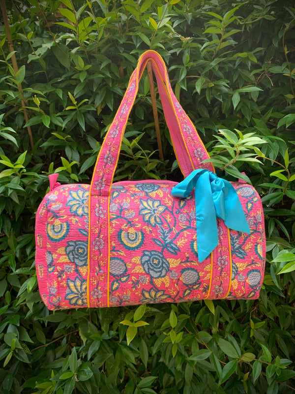 MEDIUM PINK AND BLUE DOLLY Back Pocket